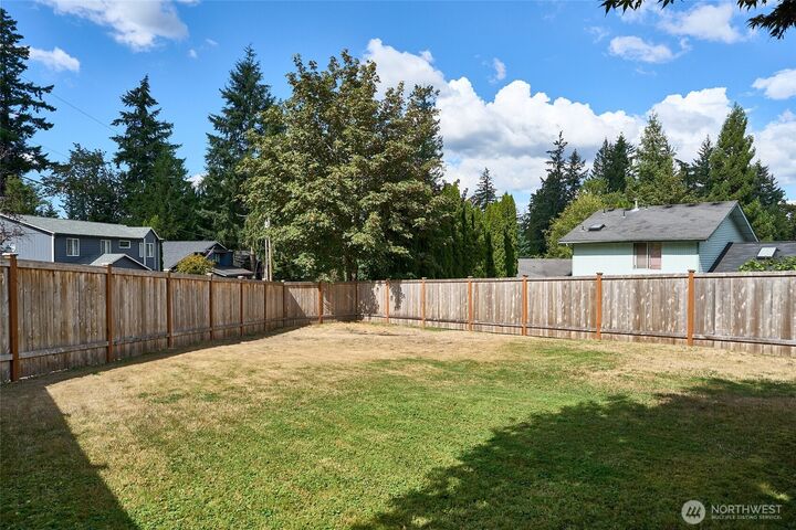 Property Photo: 26336 220th Pl SE WA 98038