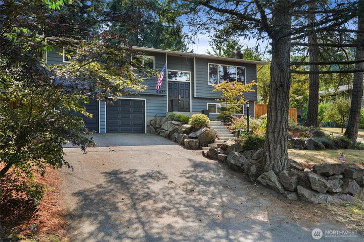 Property Photo: 6435 NE 198th Street WA 98028