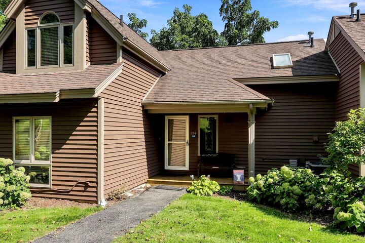 Property Photo:  134 Walnut Hill Drive  IL 61036 