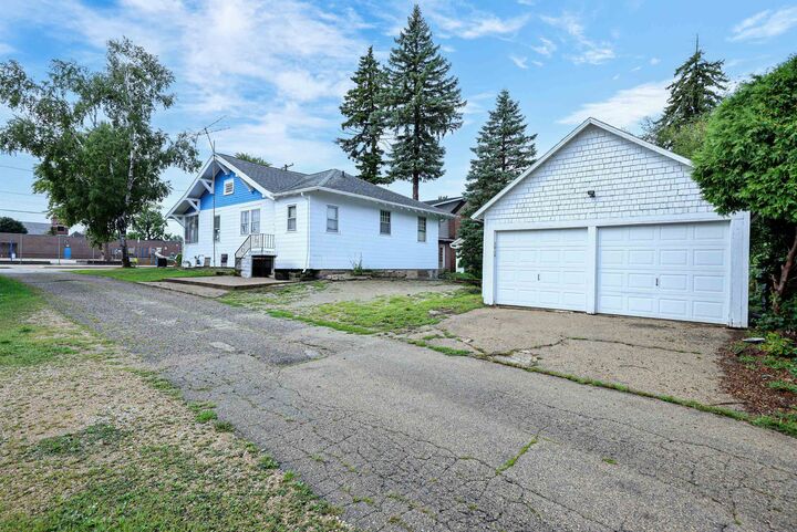 Property Photo:  207 E Hancock Street  WI 54961 