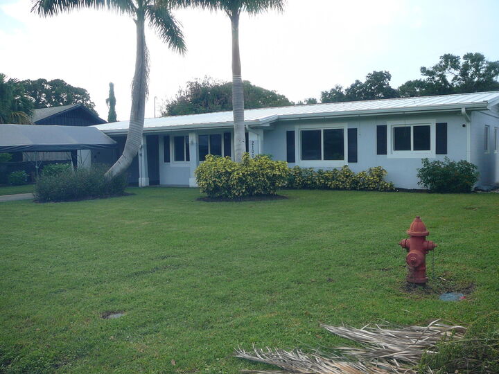 Property Photo:  2100 W Esplanade  FL 34982 