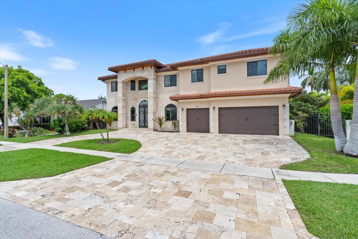 Property Photo:  301 Sandalwood Lane  FL 33487 