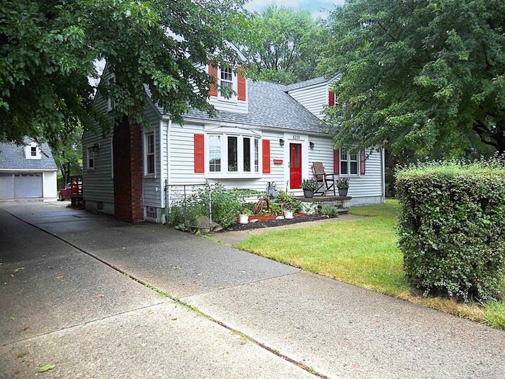 Property Photo:  8239 Garbor Drive  MI 48093 