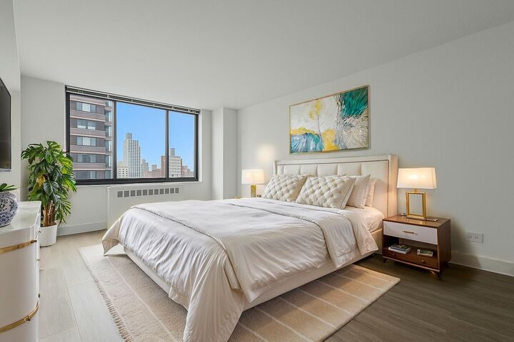 Property Photo:  1735 York Avenue 8E  NY 10128 