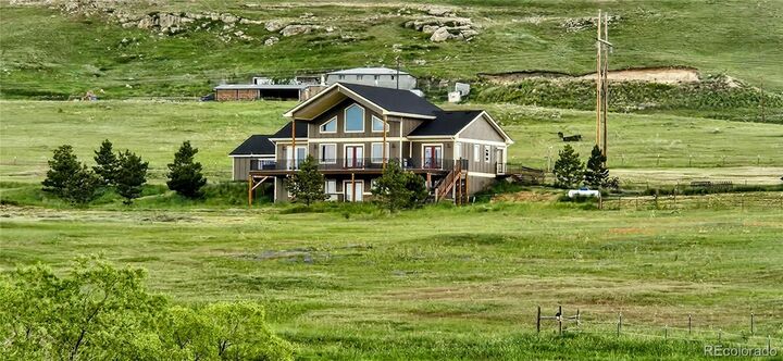 Property Photo: 7190 Nautique Circle CO 80118