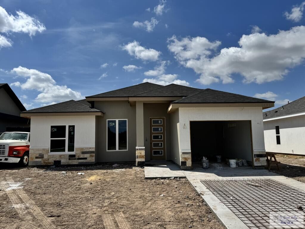 Property Photo: 18094 Spruce St TX 78552