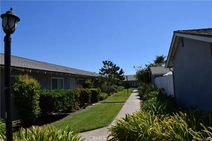 Property Photo:  2030 E Santa Clara D2  CA 92705 