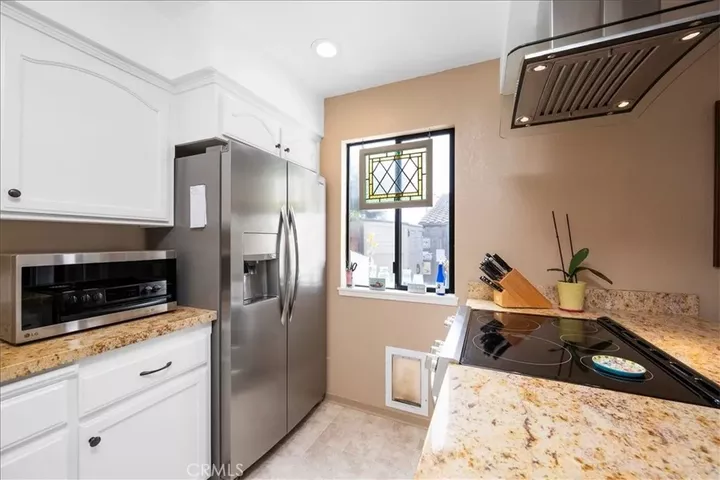 Property Photo:  676 N 12th Street 5  CA 93433 