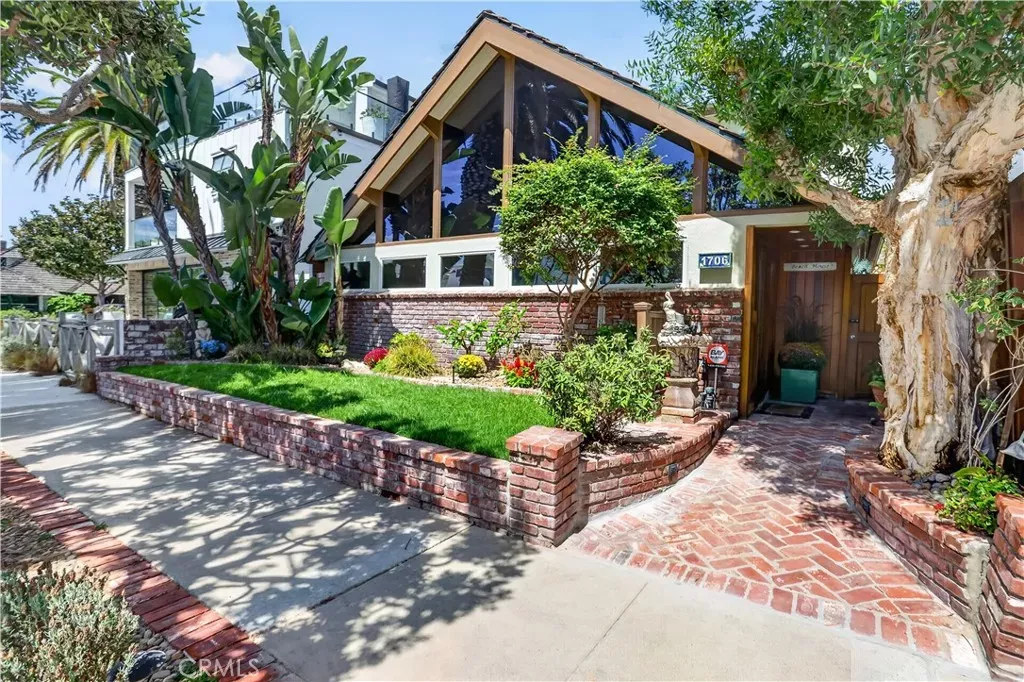 Property Photo: 1706 E Ocean Boulevard CA 92661