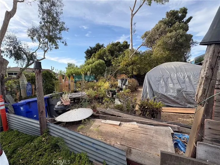 Property Photo:  1041 Boundary  CA 90266 
