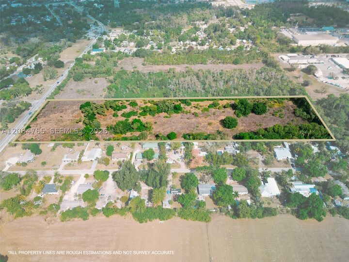 Property Photo: 621 Ortiz Ave FL 33905