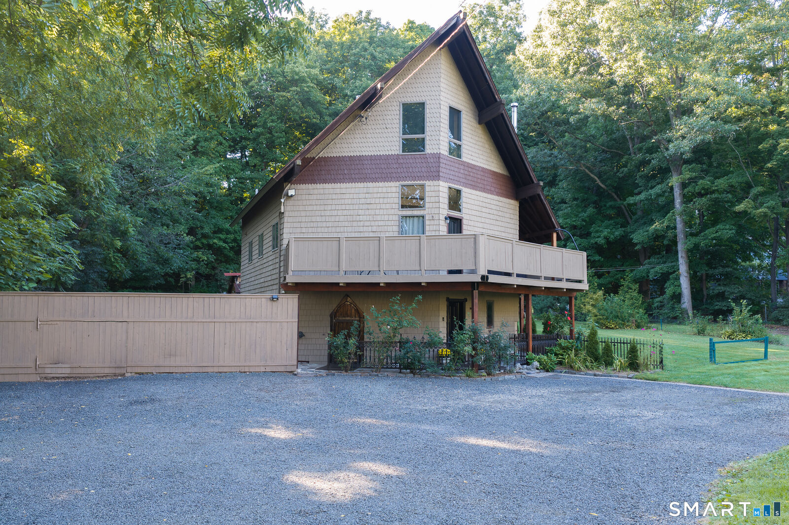 Property Photo:  270 Summer Street  CT 06479 