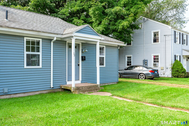 Property Photo:  32 Bunce Drive  CT 06040 