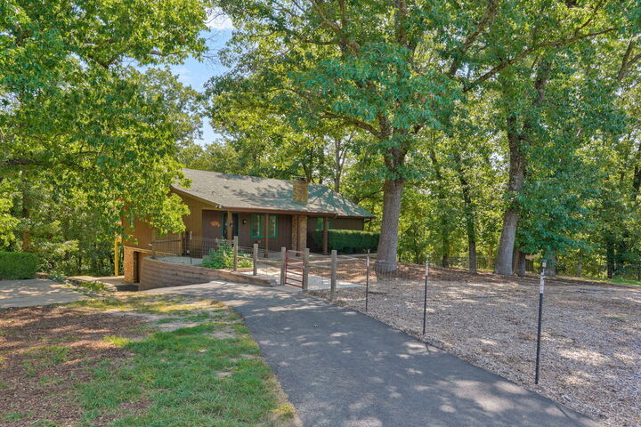 Property Photo:  1627 W Riverbluff Lane  MO 65714 