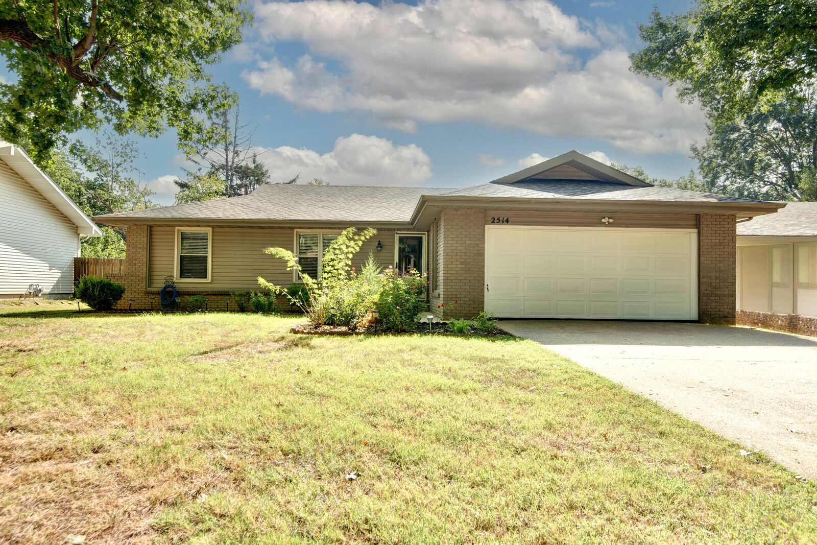 Property Photo:  2514 S Weller Avenue  MO 65804 