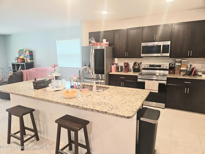 Property Photo: 912 Gulfport Road SE FL 32909