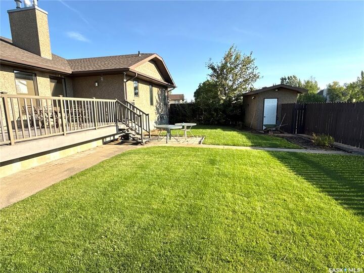 Property Photo:  2502 Blue Jay Crescent  SK S9A 3Z3 