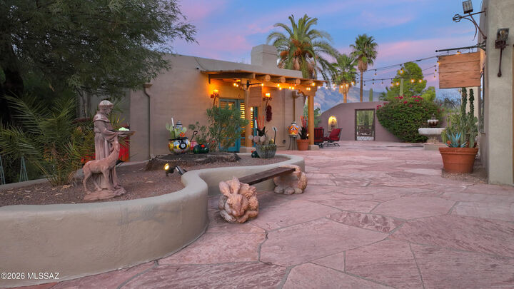 Property Photo:  5525 N Oracle Road  AZ 85704 