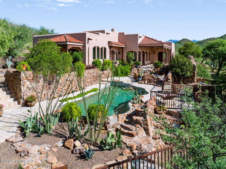 Property Photo:  1052 Morning Star Drive  AZ 85646 