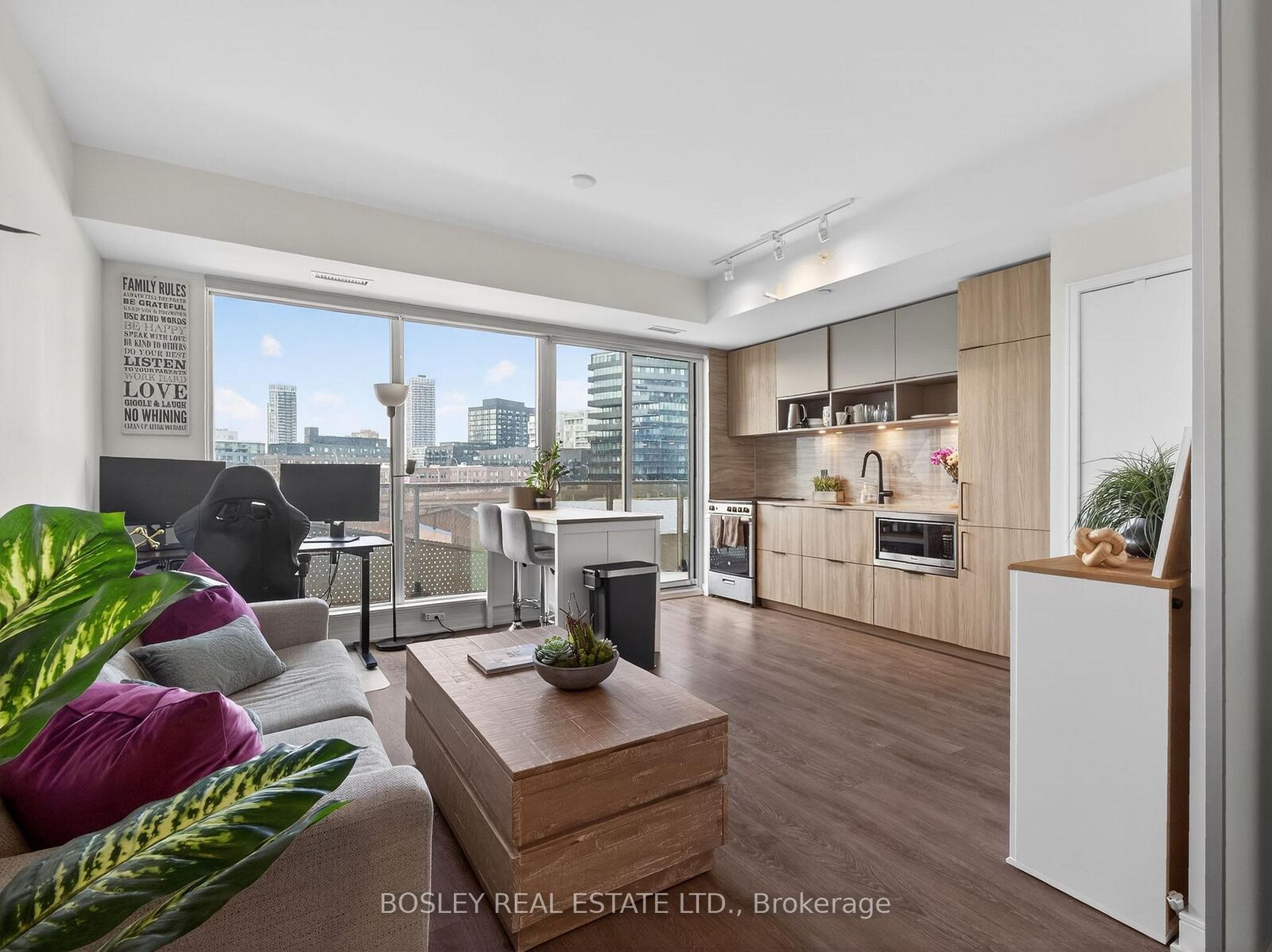 Property Photo:  60 Tannery Road 516  ON M5A 0S8 