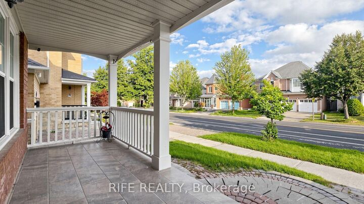 Property Photo:  100 Castlemore Avenue  ON L6C 2N5 