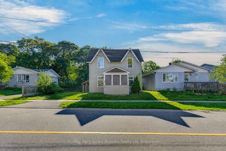 Property Photo:  5 Wakefield Street  ON P2A 2V2 