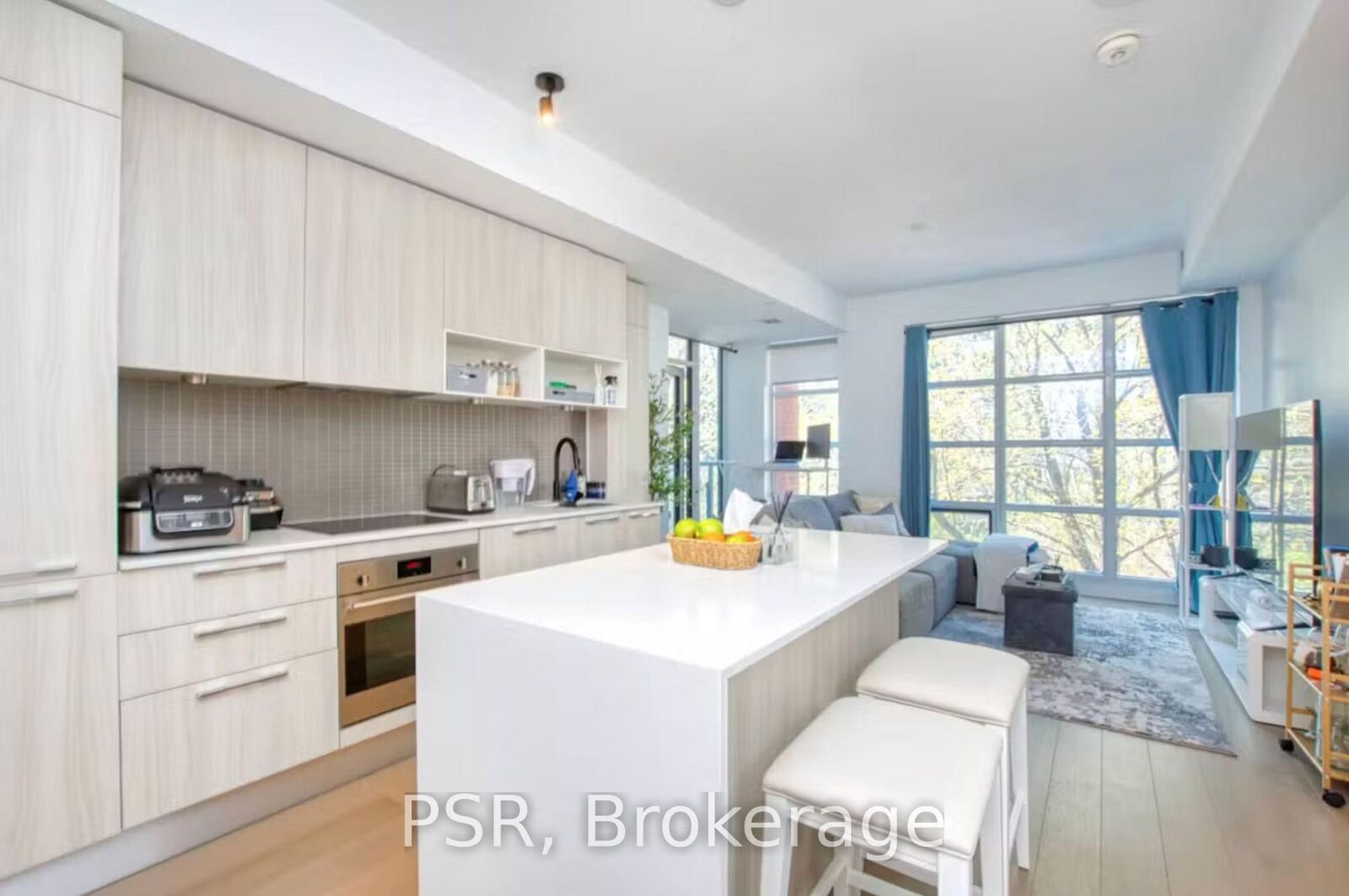 Property Photo:  501 Adelaide Street W 507  ON M5V 0R3 