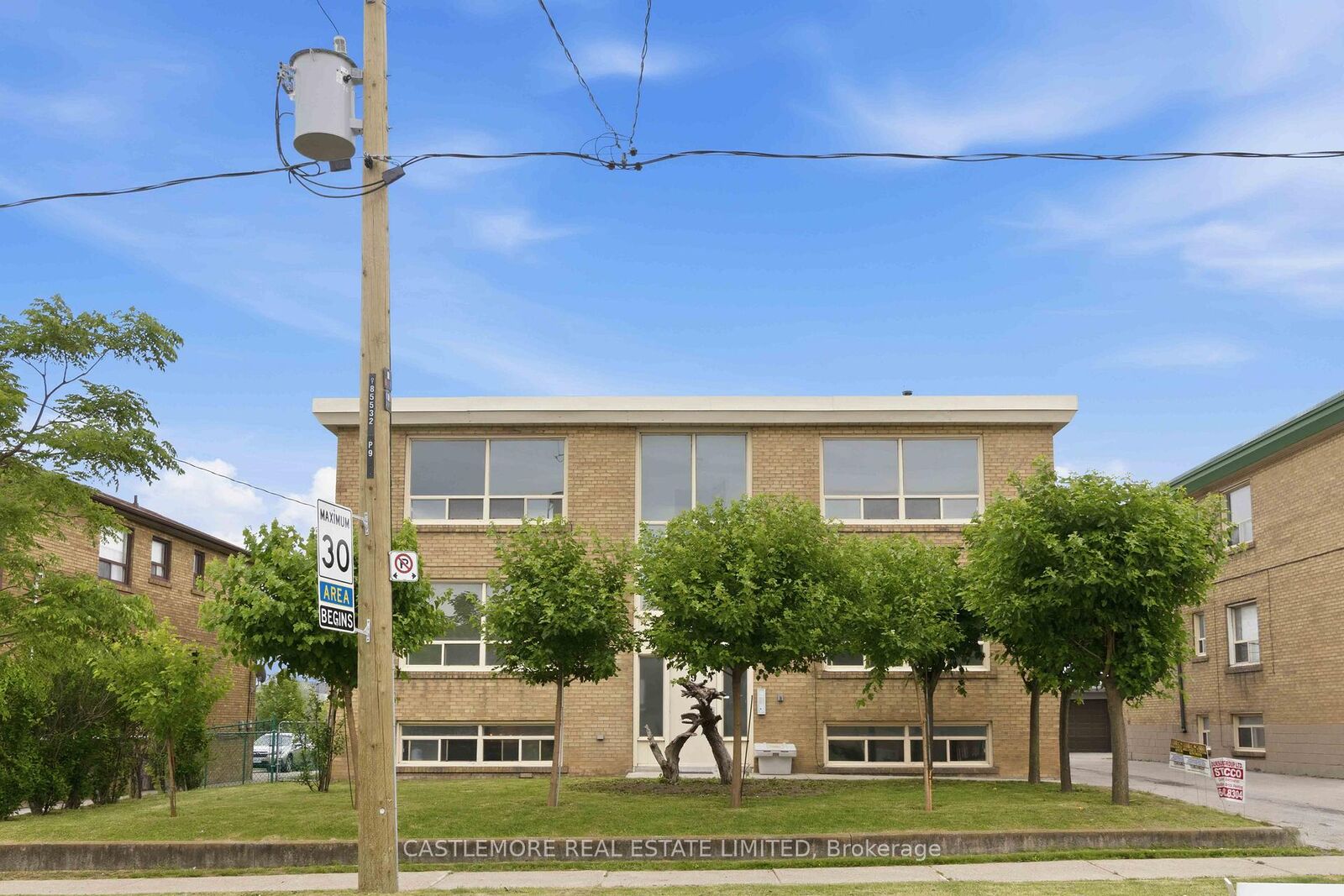 Property Photo:  9 Allenby Avenue 1  ON M9W 1S5 