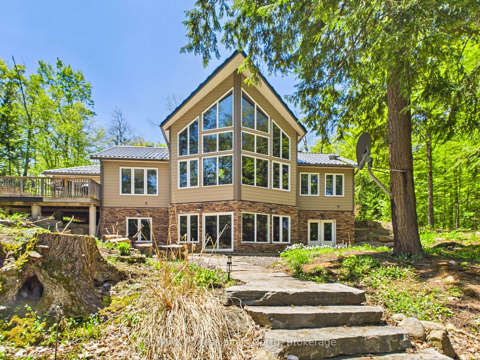 Property Photo:  1215 118 Highway E  ON P1L 0K3 