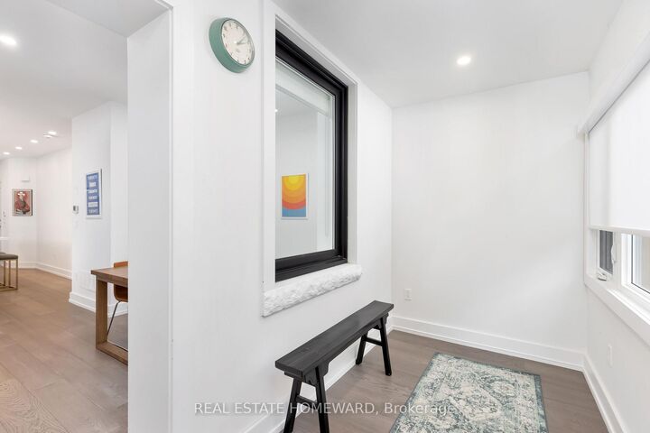 Property Photo:  6 Halton Street  ON M6J 1R3 