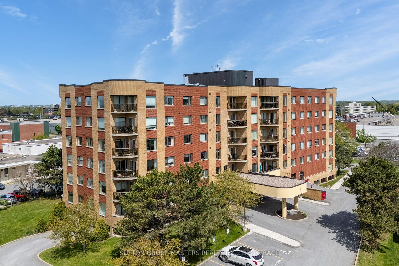 Property Photo:  130 Wright Crescent 204  ON K7L 5R1 