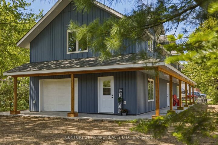 Property Photo:  32 Wilson Street  ON K0J 1J0 