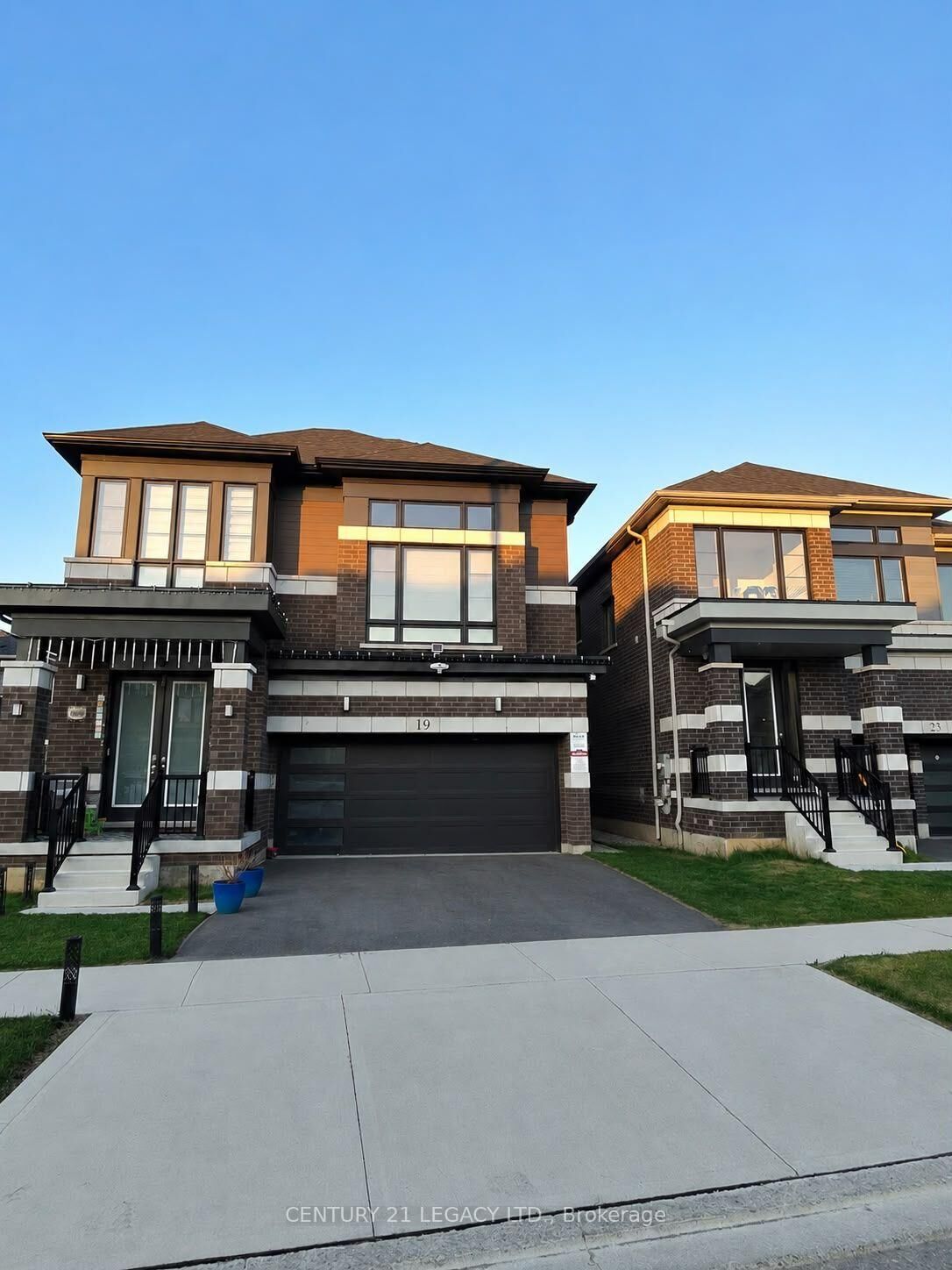 Property Photo:  19 Langridge Way  ON N1S 0E3 