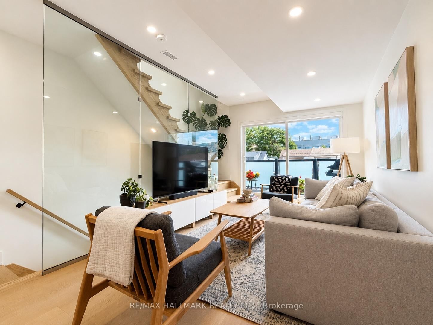 Property Photo:  72 Jones Avenue Unit F  ON M4M 2Z8 