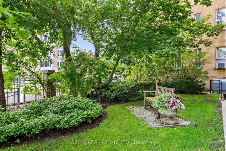 Property Photo:  150 Farnham Avenue 210  ON M4V 1H5 