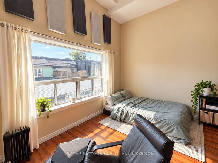 Property Photo:  781 Queen Street W 2B  ON M6J 1G1 