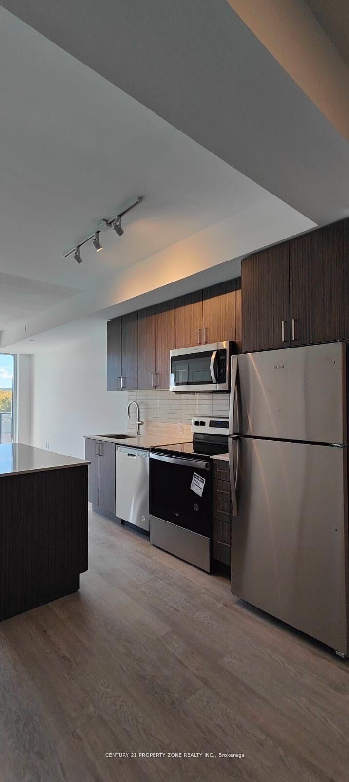 Property Photo: 2782 Barton Street E 405 ON L8E 3P5