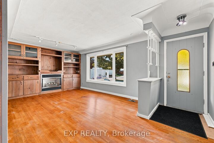Property Photo:  30 Gerard Avenue  ON N2C 2A1 