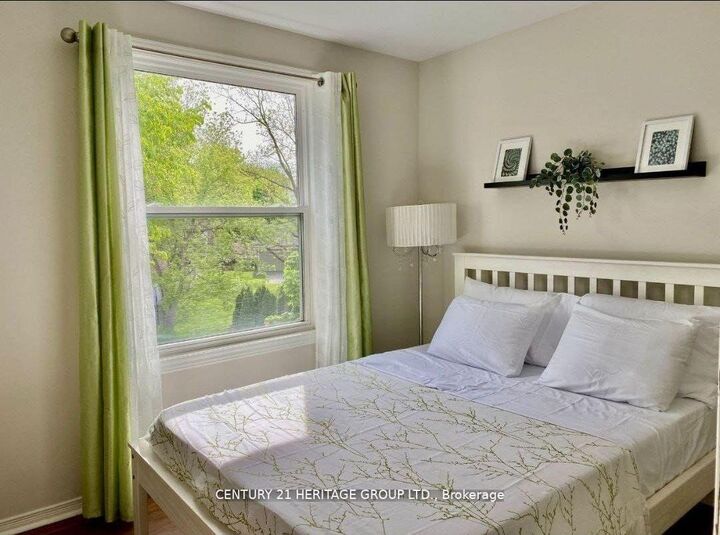 Property Photo:  287 Lorne Avenue B  ON L3Y 4K6 