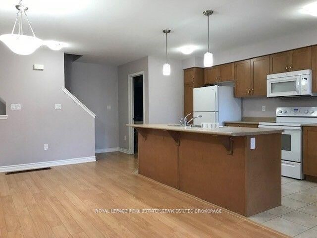 Property Photo:  1625 Gainer Crescent  ON L9T 8X9 