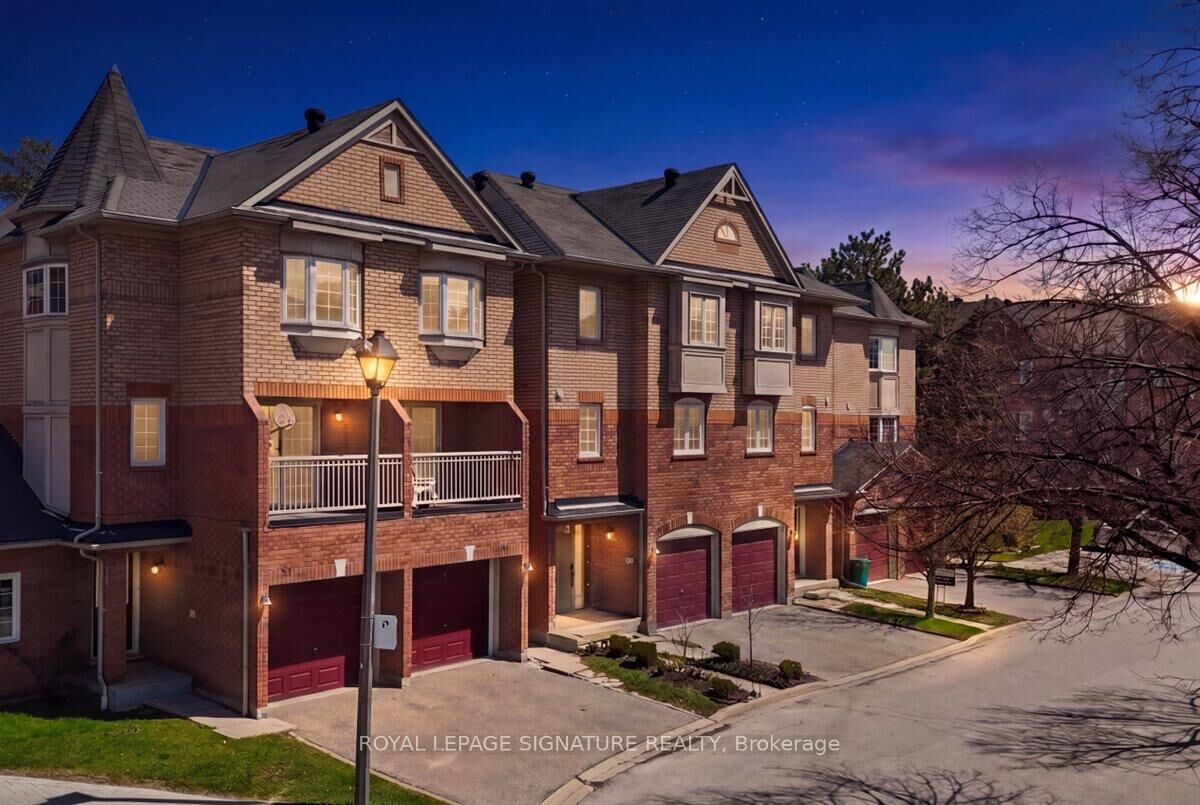 Property Photo:  6950 Tenth Line W 29  ON L5N 6Y1 