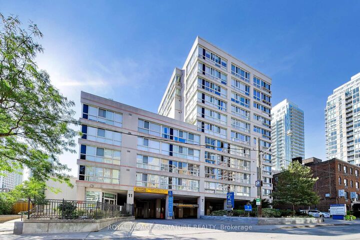 Property Photo:  11 Broadway Avenue Th5  ON M4P 1T7 