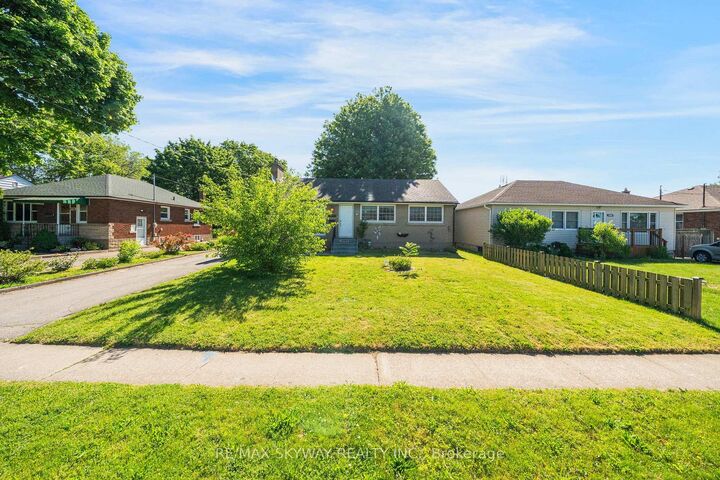 Property Photo: 6604 Locus Avenue ON L2G 4K7