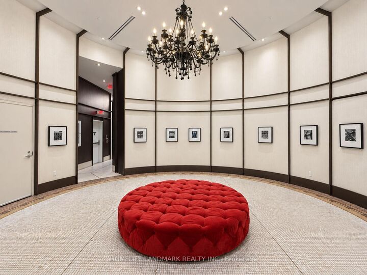 Property Photo: 197 Yonge Street 4213 ON M5B 0C1