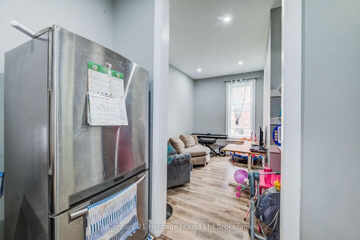 Property Photo:  59 Wilson Street 1  ON N4S 3N7 