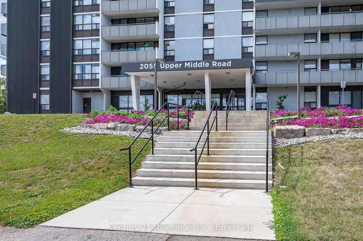 Property Photo:  2055 Upper Middle Road 1605  ON L7P 3P4 