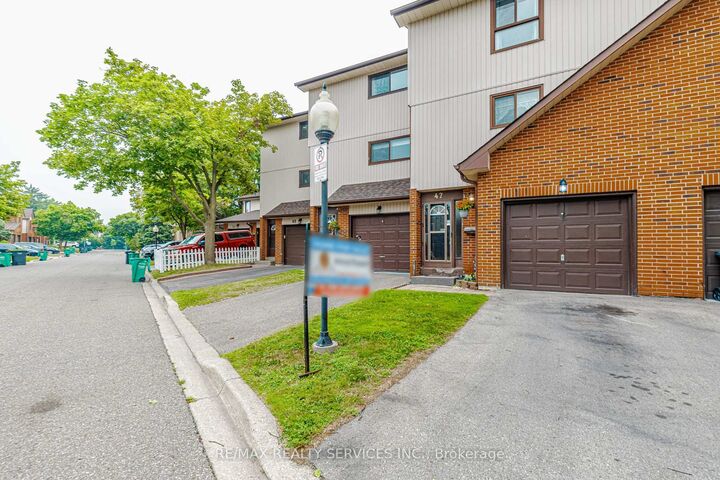Property Photo: 47 Dawson Crescent ON L6V 3M5