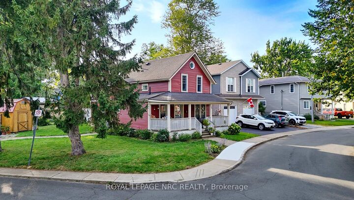 Property Photo:  52 Queens Circle 2  ON L0S 1B0 