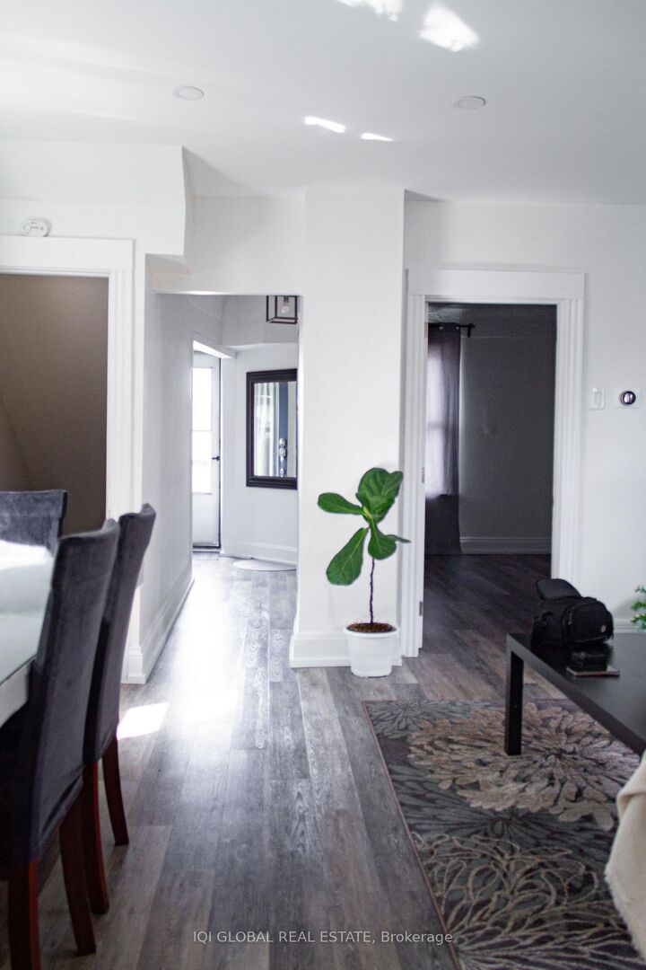 Property Photo:  65 Holmes Avenue  ON L8S 2K8 