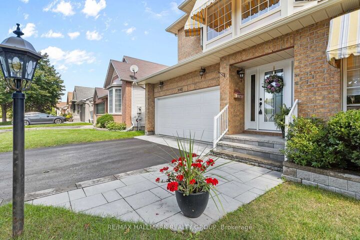 Property Photo:  2093 Auburn Ridge Drive  ON K1W 1H7 
